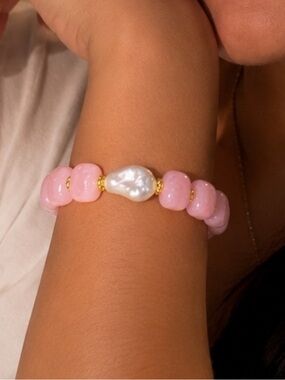Mayamar Pink Beaded with Fresh Water Pearl accent Bracelet